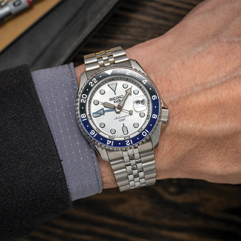 Seiko 5 Sports GMT