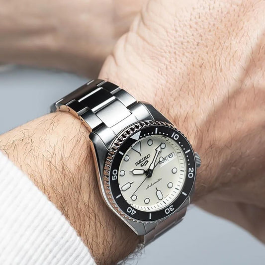 Seiko 5 Sports